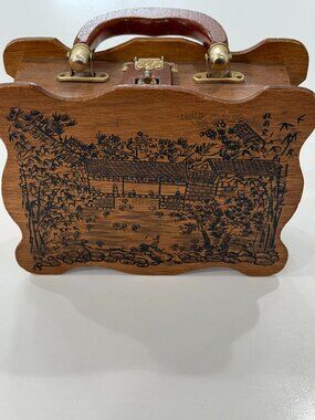 Mr Ernest Made in Hong Kong Simon Box Bag Wooden Carved Vintage 60's